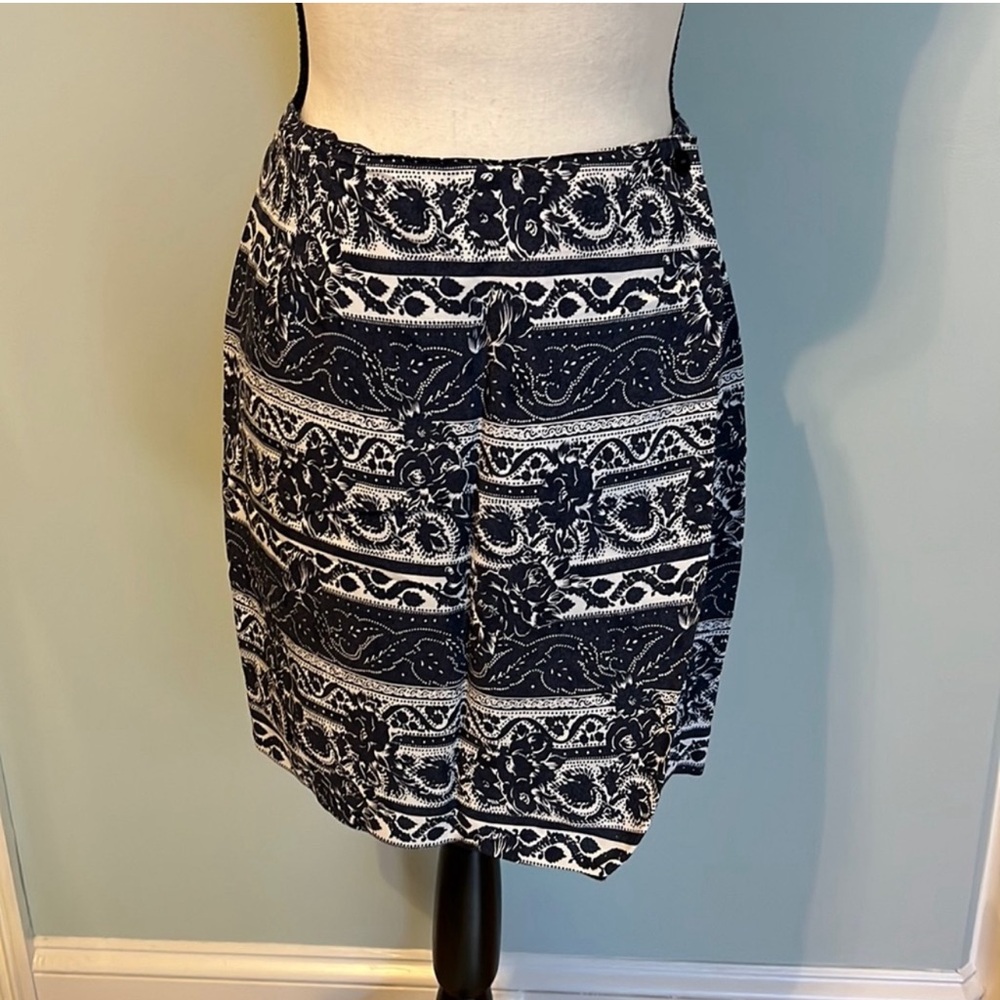 Simply French Montreal Skirt